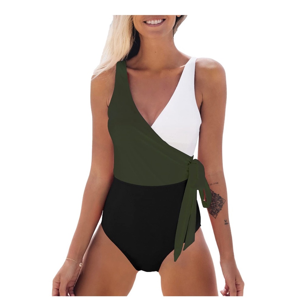 NWT Cupshe Color Block Swimsuit - Picture 3 of 5